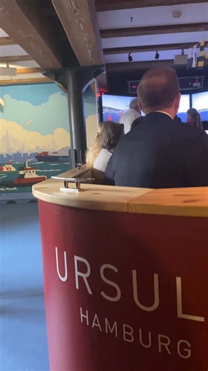 This week we inaugurated our ship handling simulator for children on Deck 1! The museum would like to thank Dr Maximilian Rothkopf, COO of HAPAG Lloyd, and his family for coming. They were welcomed by museum directors Peter Tamm and Jan Tersteegen. Ursula Tamm, widow of our founder, christened the simulator named after her, which was built thanks to a grant from the Hapag - Lloyd Foundation. We would also like to thank our two junior captains, Constantin, and Antonia, who took on the maiden voya