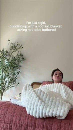 The absolute unmatched comfort of being swallowed whole by a Footsac