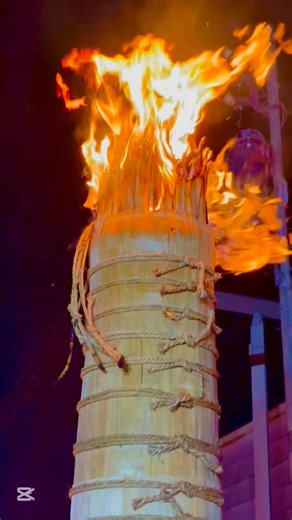 Yoshida Himatsuri (Fire Festival) , Fujiyoshida, Yamanashi, Japan. Beginning at the Kitaguchi Hongu Fuji on August 26 and lasting two days, this festival marks the end of the climbing season on Mt. Fuji. #traveljapan #fujiyoshida #FireFestival2025 #travel #japan #fypシ #fyp | Learn Japanese