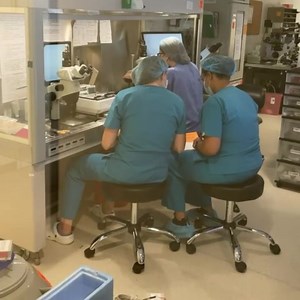 Teamwork makes the dream work around here! 朗⁠ ⁠ Our lab techs work...