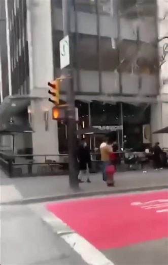 A pajeet stabbed a father after he asked him not to vape near his young son