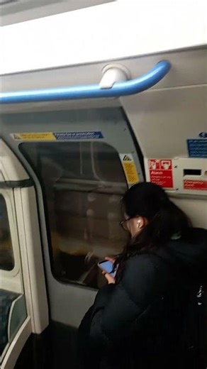 Piccadilly line nightmare again