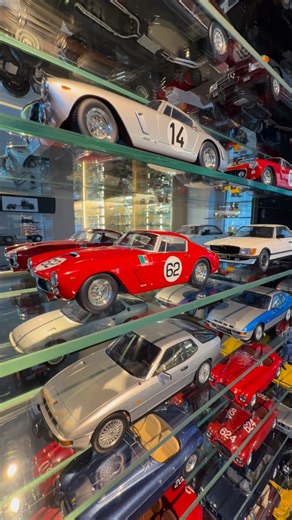 Modelissimo Kosmann OHG on Instagram: "The great Gig 😇 #modelcar #cabinet #modelcarcollection"