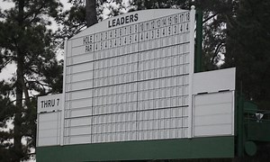 Monday’s photos from the 2019 Masters