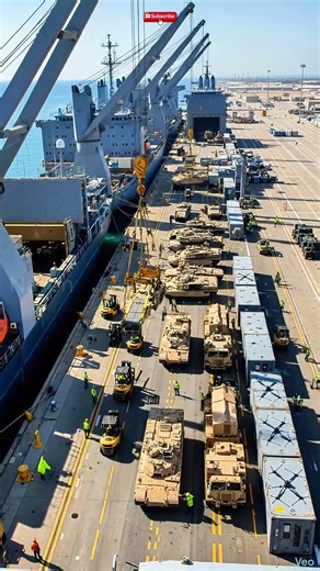 Unbelievable scale of military #shorts #tank #logistics #mustwatch #militarycargo #supply