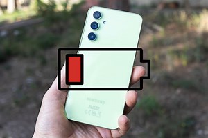 La batería de mi Samsung duraba un suspiro y ya sé por qué. Lo he solucionado en un minuto cambiando esto