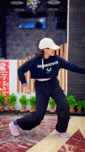 Learn With Pari | Dilli se Manali 💃#easydancesteps #learnwithpari | Instagram