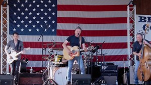 We had a blast in Waynesboro, here's Matchbox from the show! You can check out the studio version of this song on my new album Book Of My Blues here: https://bit.ly/MC-BOMB | Mark Collie