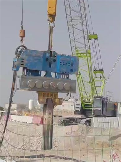 GAME CHANGER ALERT! 1×1 gif 🚨💥 Our 325-6 Vibro Hammer is shaking things up! 🌟 Not only can it extract sheets with a mobile crane without transferring ANY vibrations to the boom 🤯, but it also works seamlessly with dumpers 🚧, keeping the operation smooth and stable 💪! Say goodbye to downtime and hello to increased efficiency 📈! See our heavy-duty vibro hammer in action, effortlessly removing sheets on-site 📹! #VibroHammer #PilingTechnology #HeavyDuty #ConstructionInnovation #EfficiencyMat