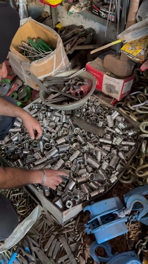 🛠️ Venus की गोटी ले जाओ किलो के भाव – सस्ती Toolkit मार्केट! #shorts