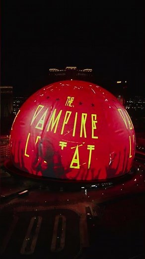 From New York to Las Vegas, please welcome #TheVampireLestat 🤘