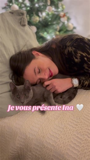 Le contact avec un animal active l’ocytocine, l’hormone du lien et de la sécurité, diminue le cortisol et régule le système nerveux. Ce n’est pas seulement de l’amour. C’est un mécanisme biologique. 🤍 Et toi, ton animal t’aide aussi ? 🐭🐶😽🐥