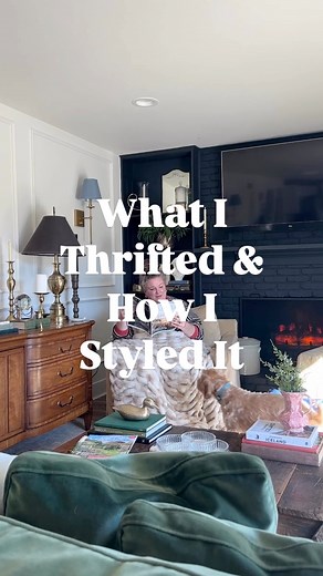 This is why I thrift! Unique, original works of art one of my favorite things to hunt for and man, these artists did a phenomenal job! It makes me sad to think that these pieces of art were unwanted, but I’m so grateful that I have the opportunity to add them to my home! #thriftedandstyled #trlthriftscore #thriftedhome #homeonabudget #vintageart | The Rural Legend