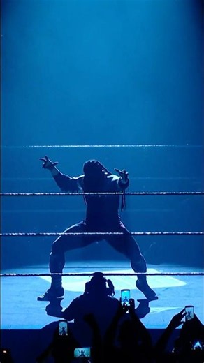 The way he finished his entrance 😂