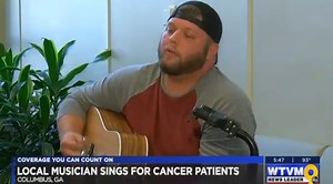 Man Sings To Cancer Patients On The Anniversary Of His Mother's Death