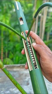 Hydraulic Spring using New Bamboo Slingshots #bamboo #craft #slingshots #toys #diy #toy | The ETC