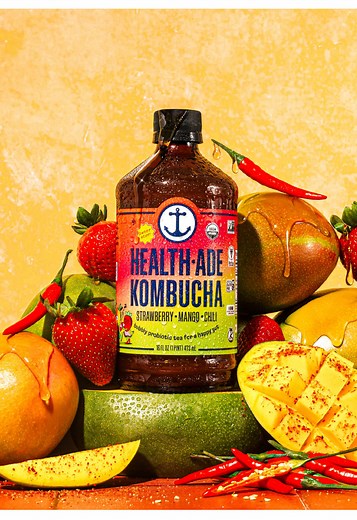 sweet, spicy, and a whole lotta flavor! 🌶️🥭🍓 meet Strawberry Mango Chili, the newest Health-Ade flavor. Available exclusively at @Sprouts Farmers Market and on our site! #kombucha #guthealth #probiotics #newflavoralert