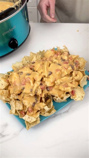 678K views · 4.5K reactions | Easy Gameday Appetizer! Danny shows you an easy and fun way to make nachoes using the crockpot and cream of chicken! | Danny N’s Kitchen | Facebook