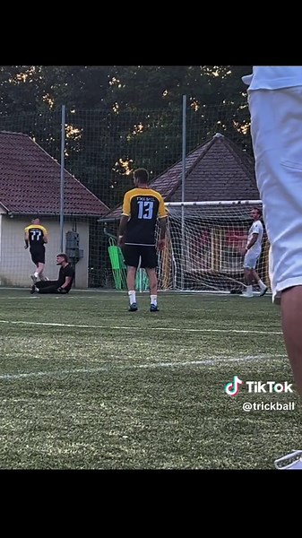 #footballtiktok #foryourpage #trick #ball #socca #bl #nekedbelegyen #hadlegyenforyou #footballtiktok