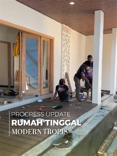 Progres Update | Pembangunan Rumah Tinggal Modern Tropis by Pilar Mas Group!😍 Semoga apa yang kita kerjakan berkah & dinilai ibadah oleh Allah SWT. Aamiin, aamiin YRA.🤲🏻🥰 Kalau kamu tertarik ingin renovasi rumahmu bareng Pilar Mas Group, bisa DM sekarang buat konsultasi GRATISS! Follow @pilarmasgroup untuk informasi menarik seputar desain, pembangunan atau renovasi rumah lainnya! Follow Us on Social Media : TikTok : @pilarmasgroup YouTube : Pilar Mas Group LinkedIn : Pilar Mas Group Instagra