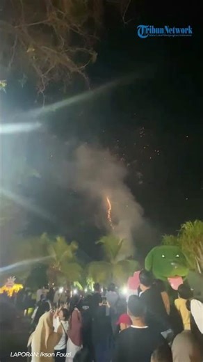 Pasar Malem Tjap Toenjoengan hari pertama di Food Juction Pakuwon, Surabaya, Sabtu (2/5/2026)