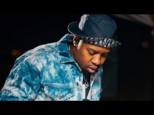 Mr JazziQ - Khuzeka (ft. Mpura, Zuma & Reece Madlisa)