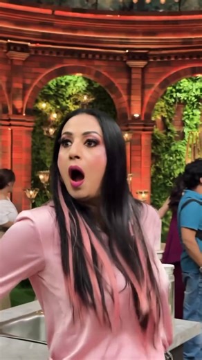 🥂to the collab of the year | Sunny Leone