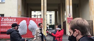 Tak wyglądają płuca, które wdychają smog! Szokujący eksperyment aktywistów