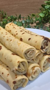 🥞 Crêpe au Nutella Parfaite en Moins de 5 Minutes! 🍫 🔥 LA RECETTE LA PLUS VIRALE pour un goûter ultra-rapide et gourmand! ​✨ Ingrédients: ​Pour la Pâte: ​4 œufs 🥚 ​3 cuillères à soupe de sucre vanille arôme ​2 tasses de farine 🍚 (la tasse = un verre de 250ml) 500 ​ml de lait 🥛 ​1/2cc de sel 60ml beurre fondu. ​Pour la Garniture: ​Nutella (généreeeusement!) 🥄 | Les délices de Maha