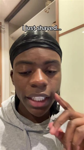 Am I wrong or nah cus I js look dapper w goatee #carv20 #fyp #goatee #shaved #hair