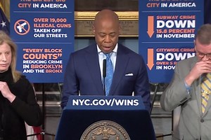 ‘Strong Person of Interest’ Is Arrested in Health Care C.E.O.’s Shooting