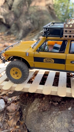 Team Camel Trophy 💪 #CamelTrophy #CrawlerRC #RC4x4 #OffRoadRC #ScaleCrawler #RCAdventure #RCTruck