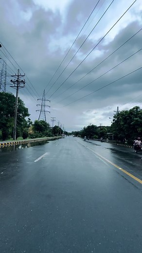 Beautiful Lahore Rainy Weather Street View