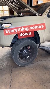 Can't keep it at the top. . . #ChallengeOfTheDay #ChallengeAccepted #challengeyourself #opticalillusion #reels #reelsviral #viralreels #facebookreels #trendingreels #FacebookLive | The Fun Police