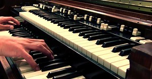 Manual Vocoding On A Hammond Organ