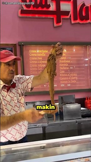 Kenapa Es Krim Ini Dibuat Sepanjang Itu?