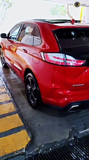 🔑 Ford Edge 2020 ST Automática seminueva con garantía desde el primer día 🙌 📌$557,800📌 ✔️ 47,300 kms ✔️ Factura original ✔️ Todo pagado hasta 2024 ✔️ Asientos en piel, pantalla touch y cámara de reversa ✔️ Quemacocos panorámico y rines de aluminio ✨ Confort, estilo y potencia en una SUV que lo tiene todo. 📍 Visítanos en Av. Sor Juana Inés de la Cruz 297, Tlalnepantla. 🕘 Lun-Vie 9 am a 6 pm | Sáb-Dom 9 am a 7 pm 🚘 ¡En Semicar’s, tu próximo auto está aquí! #FordEdge #SUVPremium #AutosSeminu