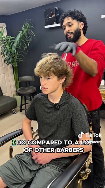 Tapered mullet transformation for all my youngins trying to get in the clear and get out there. Whether you got a long haircut, shaggy look, or you’re just tryna level up and get a clean cut — this one’s for you. Perfect for high school kids, white boys tryna glow up, or anyone who needs that fresh restart. Short haircut, clean, always looking better, and always fresh. Tap the link in my bio, book that spot, i got you right. #shorthaircut #menshaircut #boyshaircut #highschoolhaircut #whiteboyhai