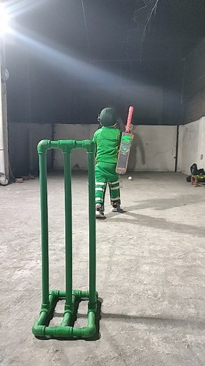 Chota Cricketer Faizan on Instagram: "What a beautiful bat-flow. Chota cricketer Faizan practice for pull shot #hardwork #outstandingtechnique #youngtalent #NaturalTalent #instagram"