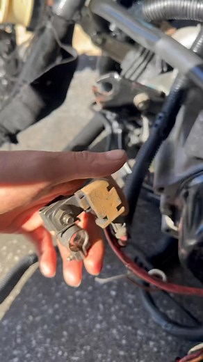 1.9 dti 🔸🚘megane sinic 🚘 🚨(مشمع خاوتي )🚨 ◀️البيع بالضمان امكانية ارجاع المحرك في حالة وجود عطب 💪 📌للطلب الرجاء الاتصال على ارقام المحل مع احترام مواعيد العمل من 8 صباحا الى 5 مساءا ⌚ ☎️Aymen : 05 52 09 69 72 📍posision hotal brao 📍 💥💥💥💥 😍 MAZAL KAYEN JDIIID 😍 RESTEZ BRANCHÉS | Casse. france .el eulma