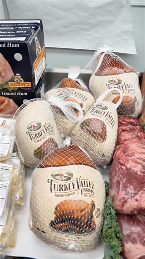 Eastern Market of Canton has everything you need for Thanksgiving! 🦃🍗🥩 Turkeys, hams, beef tenderloin, Wagyu prime rib, and so much more. Pre-orders are now open, so place yours before it’s too late! #thanksgiving #thanksgivingmeal #thanksgivingturkey #turkey #ham #thanksgivingham #primerib #beef #steak #preorder #meatmarket #localmeatmarket #localmarket #canton #cantonmi #cantonmichigan | Eastern Market of Canton