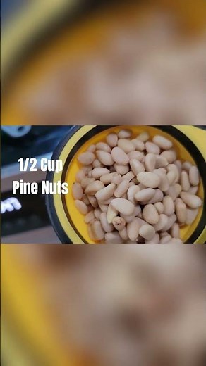 Easy Spinach Basil Pesto! #garden