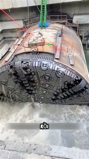 Advanced tunnel boring machine
