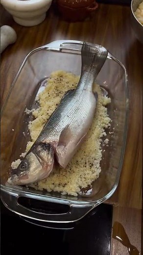 Hoy hacemos una Lubina a la sal en el horno, de manera muy sencilla!!!