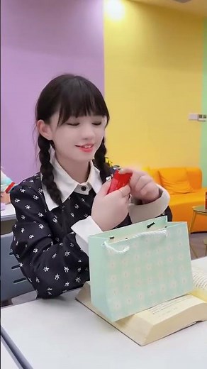 The Joker Shared His Snacks With Everyone, But Ended Up With A Big Jar Of Candy From Harley Quinn!