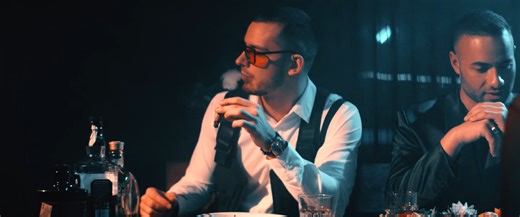 ТОТАЛЕН ХИТ! ТОРИНО & ПАШАТА и KYRIACOS GEORGIOU - "GUCCI FOREMA"❤ Ola kala, mehri pu mpikes esi Ki apo tin ora pu se ida eho entelos trelathi Den in' tu gustu mu kopeles san ki esena, alla Kati eho pathi teleftea ke den ime kala Mazi su kollisa ke den mporo alli pia na skefto Den se gustaro ki aporo pos mu simveni afto Ifos pollon kardinalion ke megalo tupe Gia ksekavala to, psila ehis pari ton amane На ботуши със висок ток и мини пола С кавалер по-стар, дори от твоя баща Всички погледи в клуба