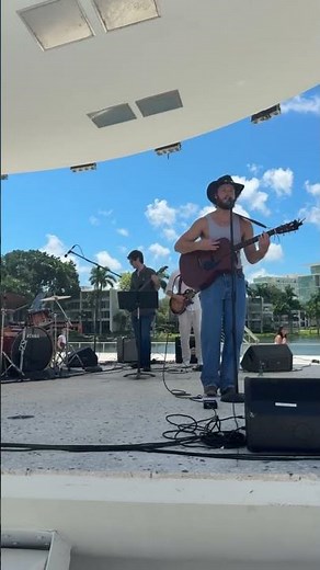 Dirt on my Boots - Jon Pardi live from Patio Stage