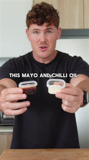 THE SNACK BOX WEEKLY SERIES, EPISODE 3 🍓🍿 This is what a realistic snack box can look like. Most of us have mindlessly eaten from a family size bag before and ended up hundreds of calories over without even realising. Small decisions add up quickly. A snack box is simply a tool to create structure. It is not a magic fix. Use this simple framework 👇 ✅ Check your calorie and protein targets ✅ Start with fruit or vegetables ✅ Prioritise protein ✅ Add your favourite foods in moderation Important 