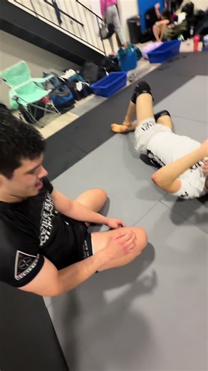 No thumbs were broken during the making of this video. #bjj #dream #competition #training #jiujitsulife