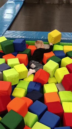 такий щасливий і веселий день 🎂🤸🏼‍♀️🎊 #happy #деньнародження #ukraine #син #син